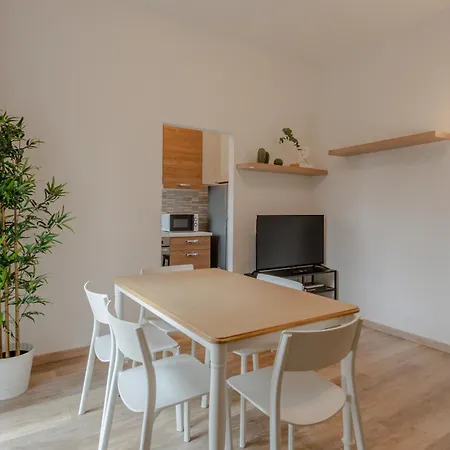 Apartment Family 3 *